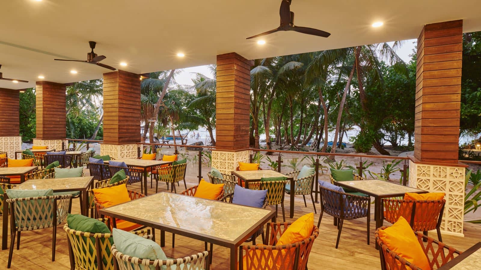 restaurants-ahi-restaurant