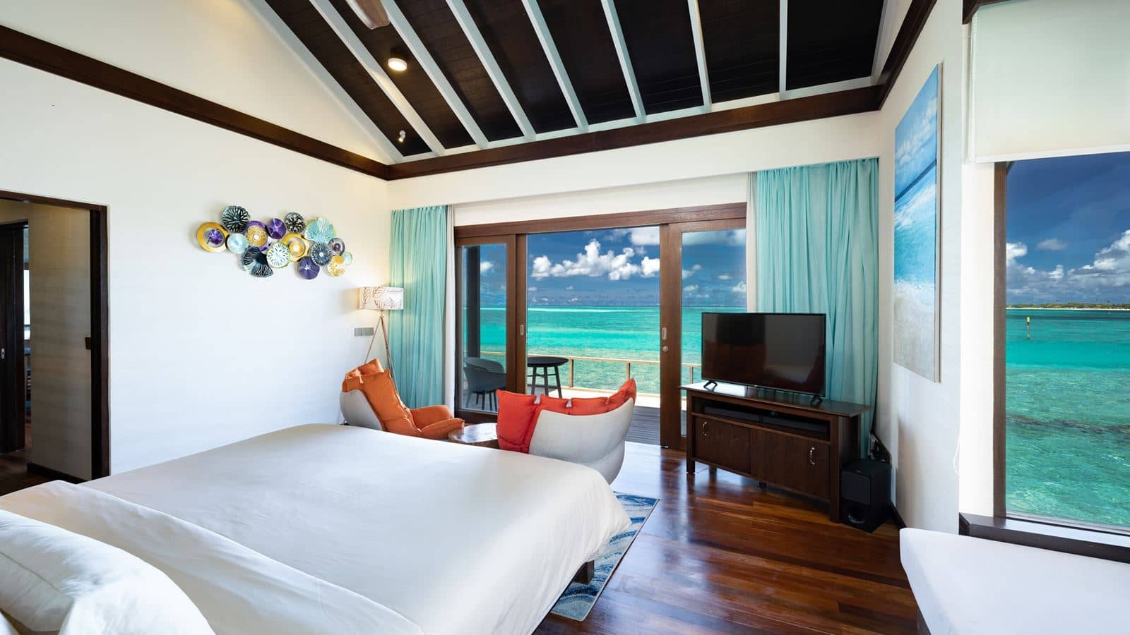 rooms-water-villa