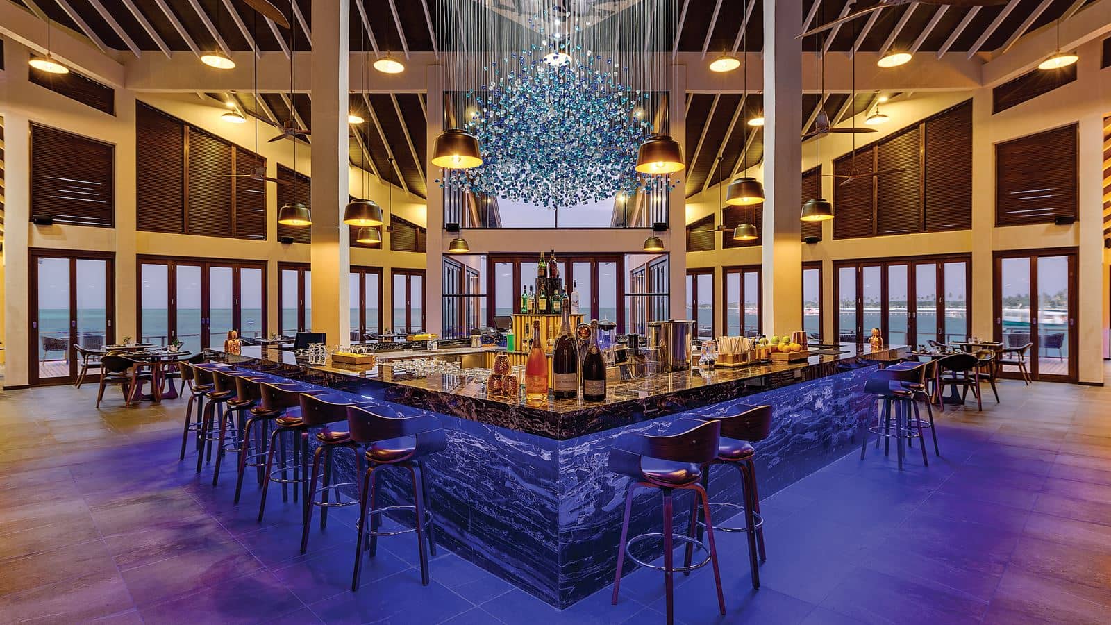 restaurants-pier-six