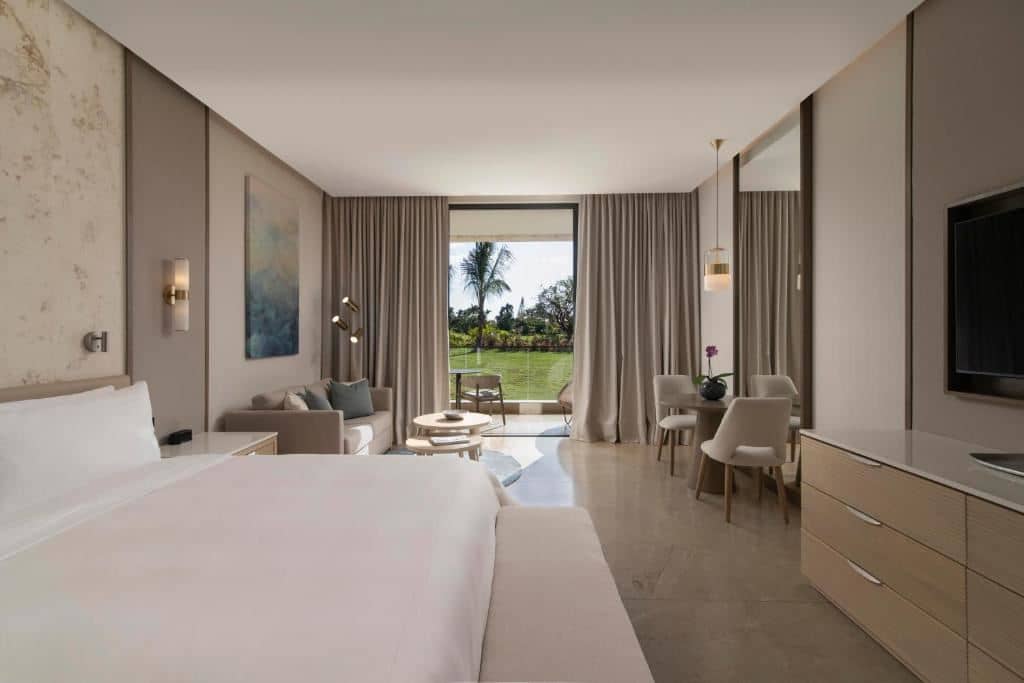 rooms-premier-junior-suite-patio