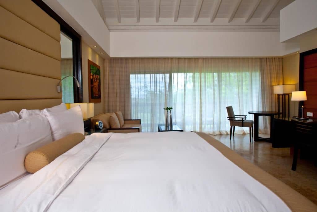 rooms-elite-balcony-room