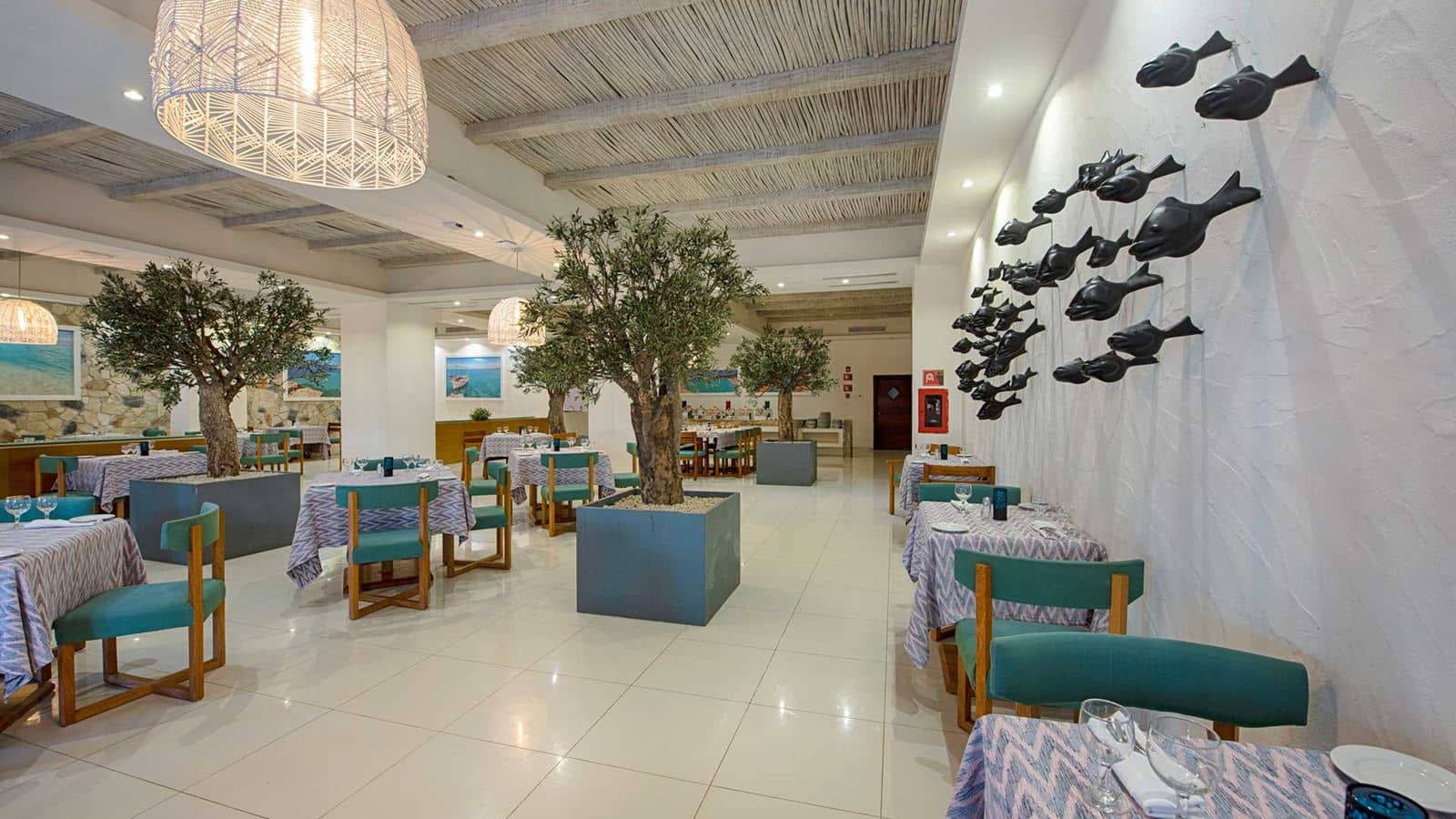 restaurants-mediterranean-restaurant-las-barcas