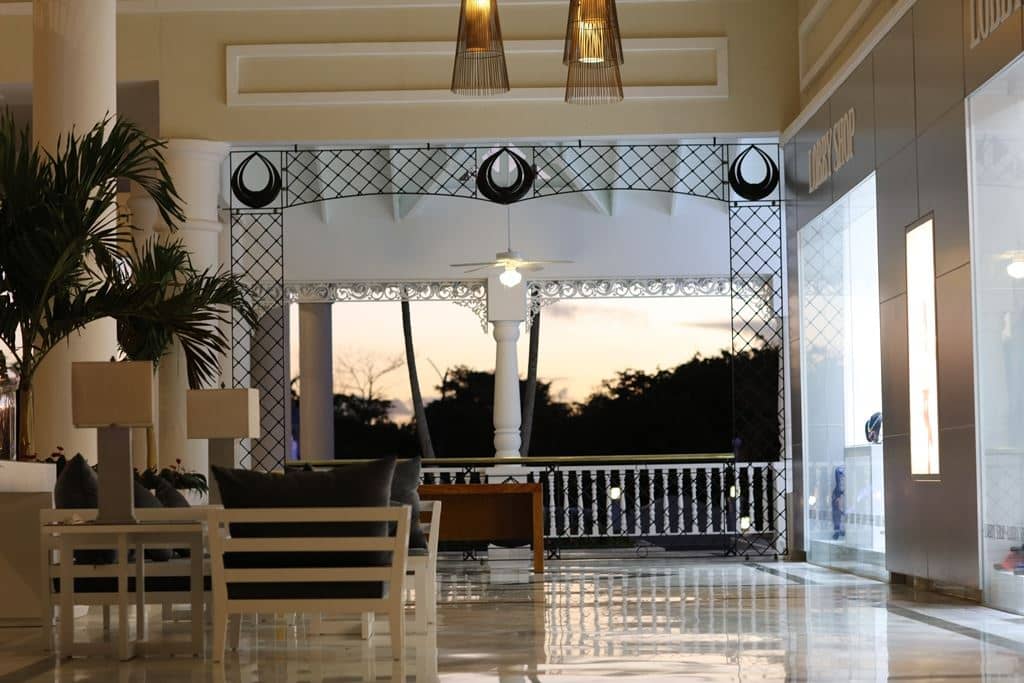 bars-lobby-bar-utopia