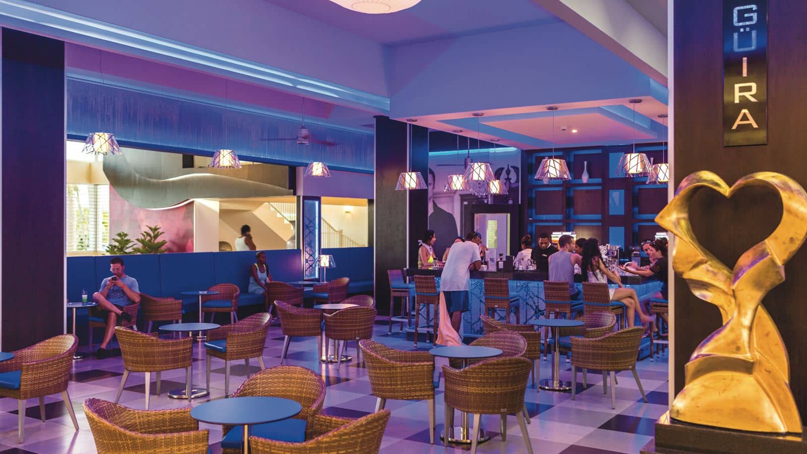 bars-la-guira