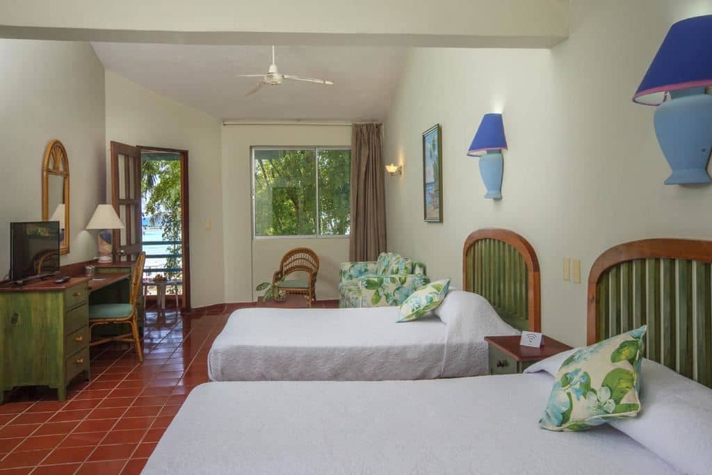 rooms-partial-sea-view