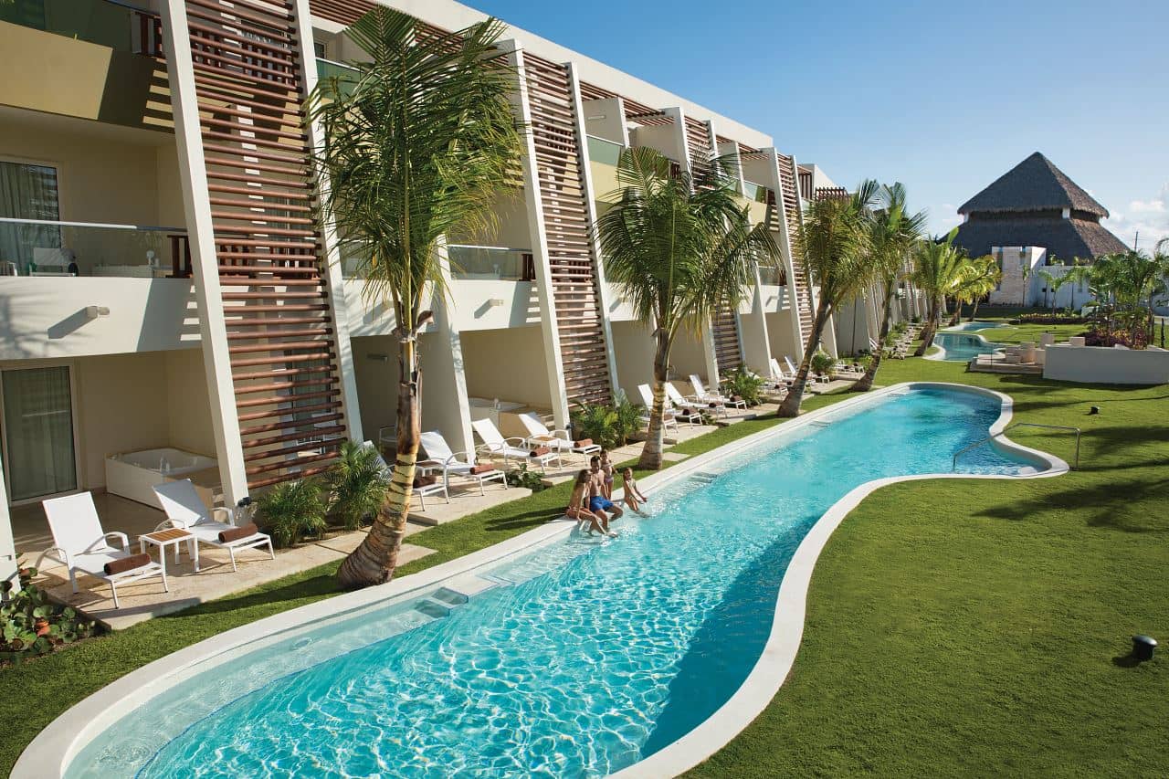 rooms-junior-suite-swim-up