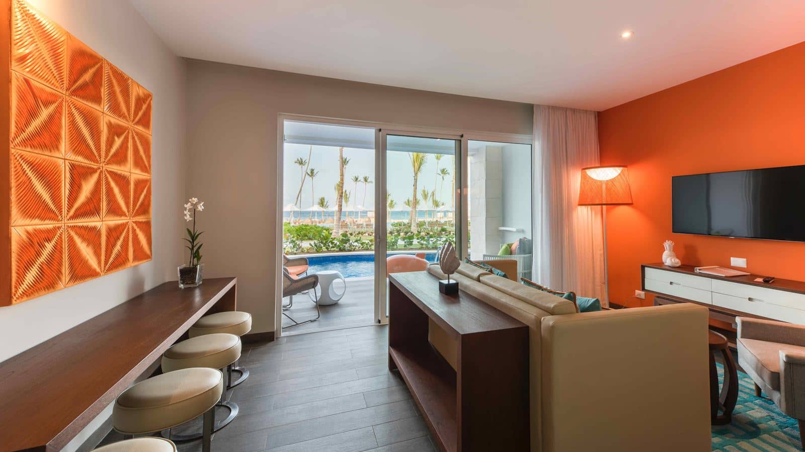 rooms-flat-swimup-suite