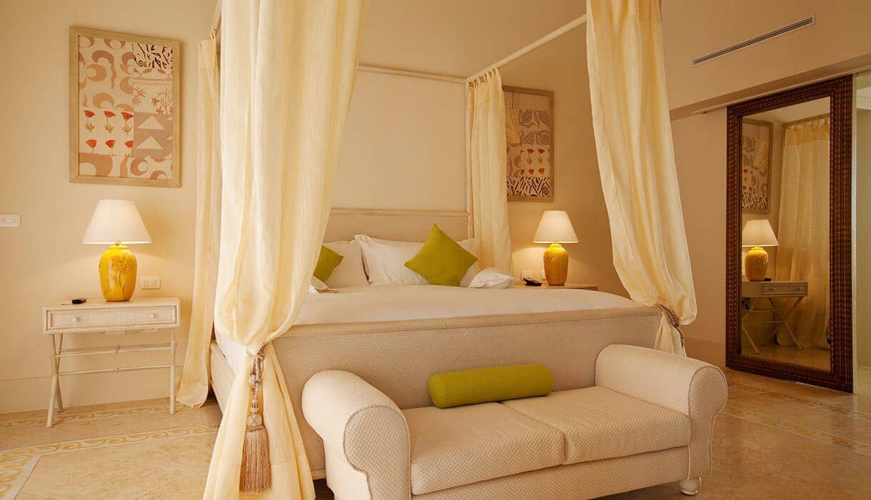 rooms-luxury-pool-one-bedroom-suite