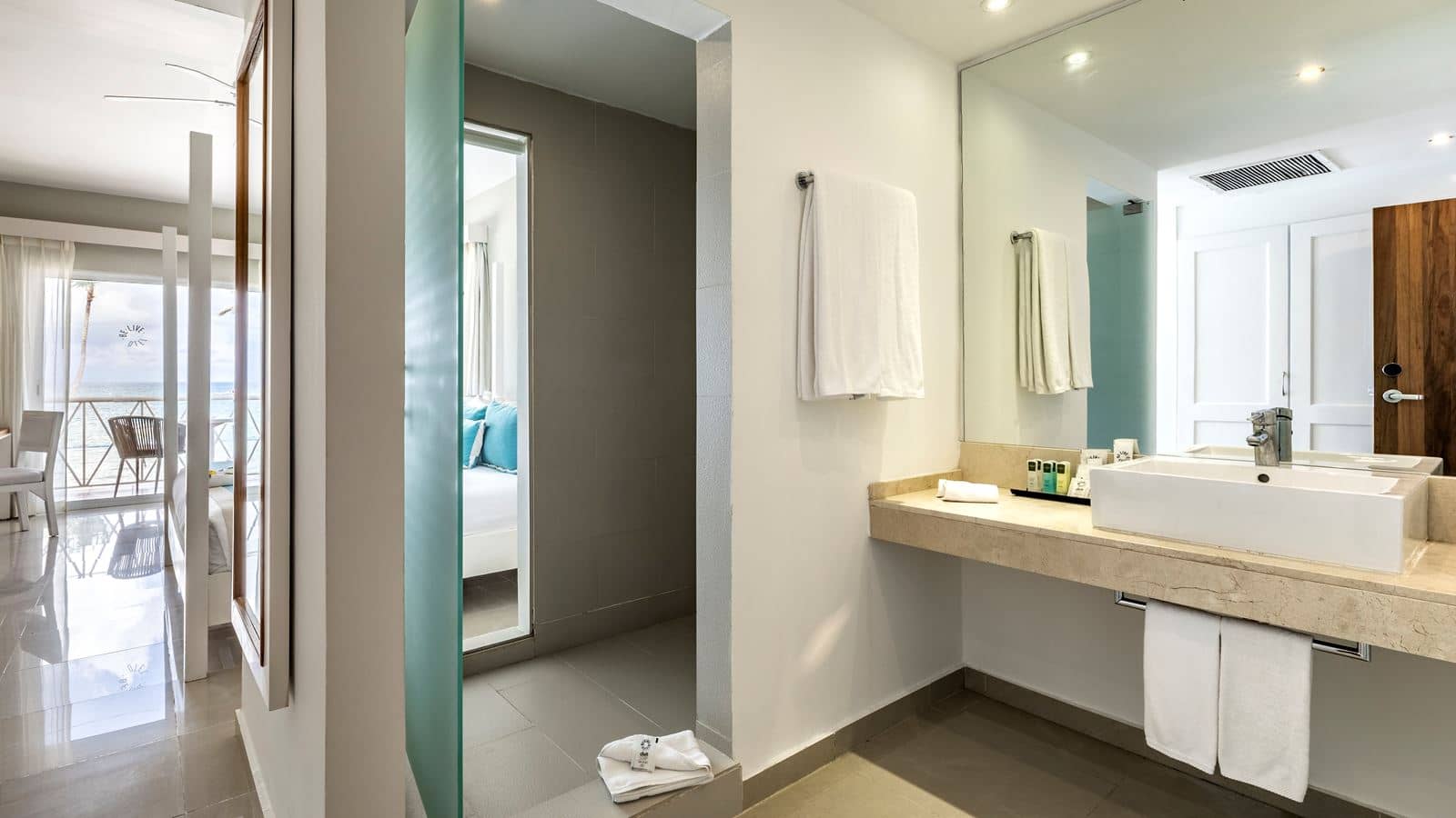 rooms-master-junior-suite-sea-view