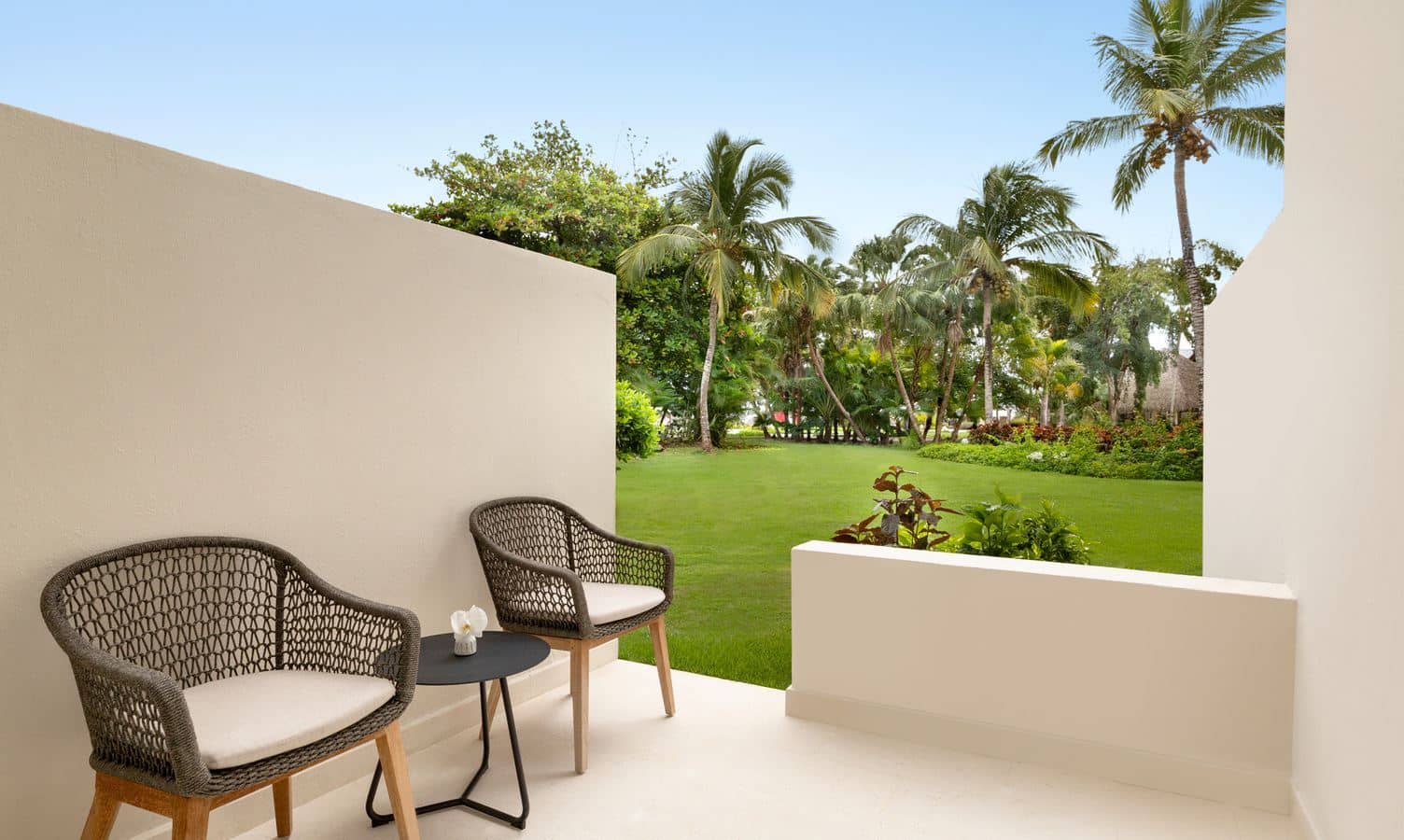 rooms-deluxe-garden-view