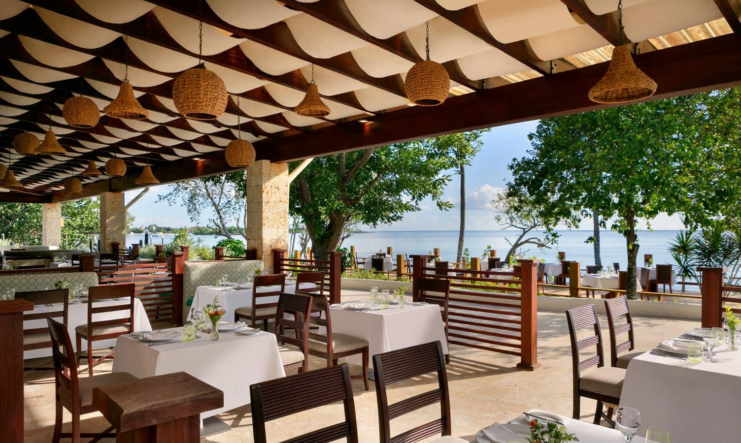 restaurants-coastal-grill