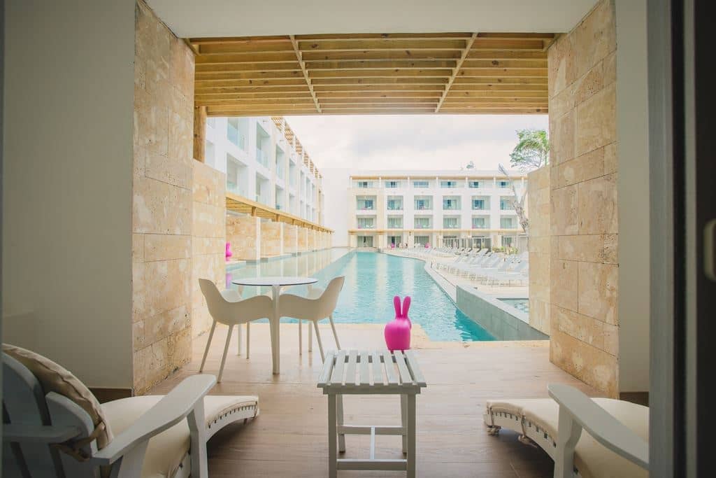 rooms-family-club-junior-suite-swimout
