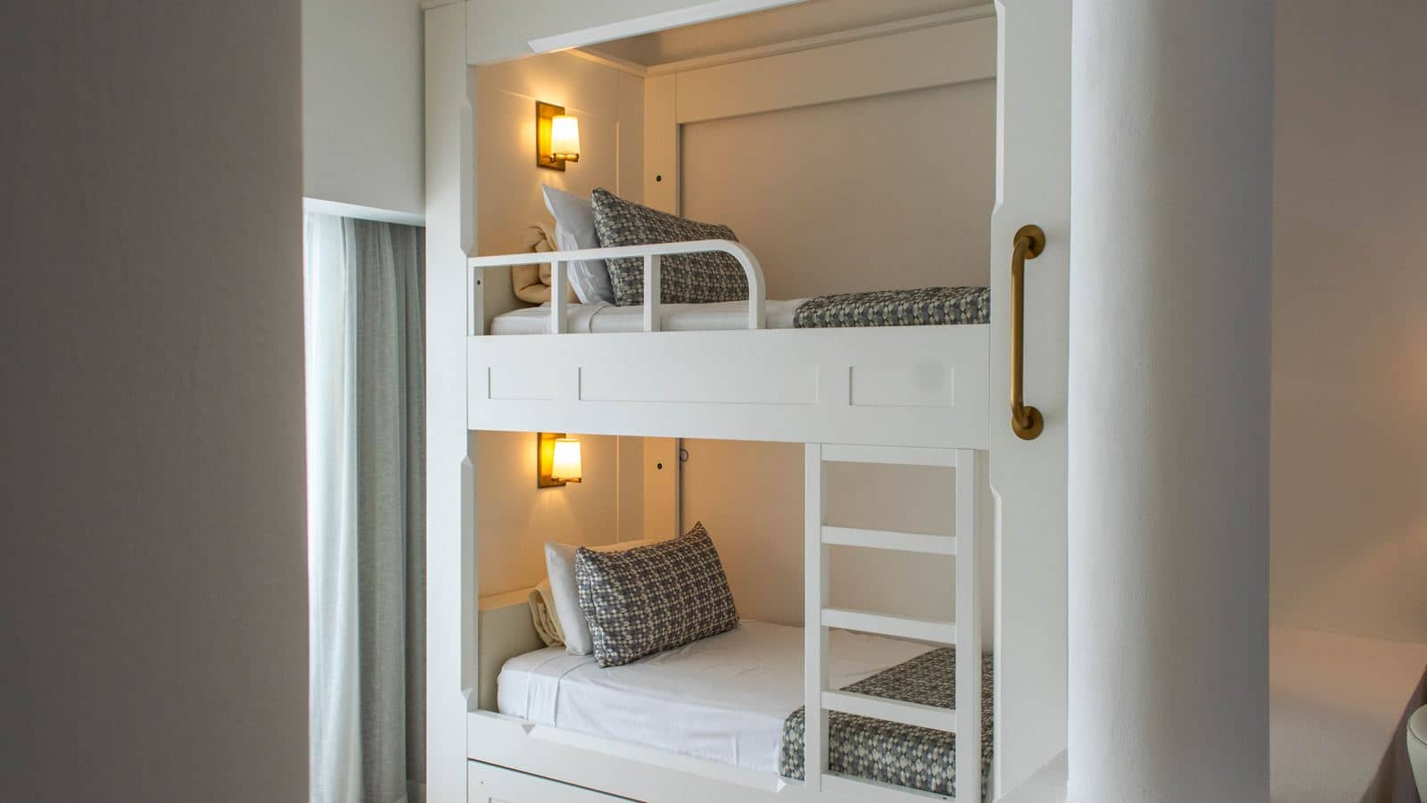 rooms-family-club-junior-suite