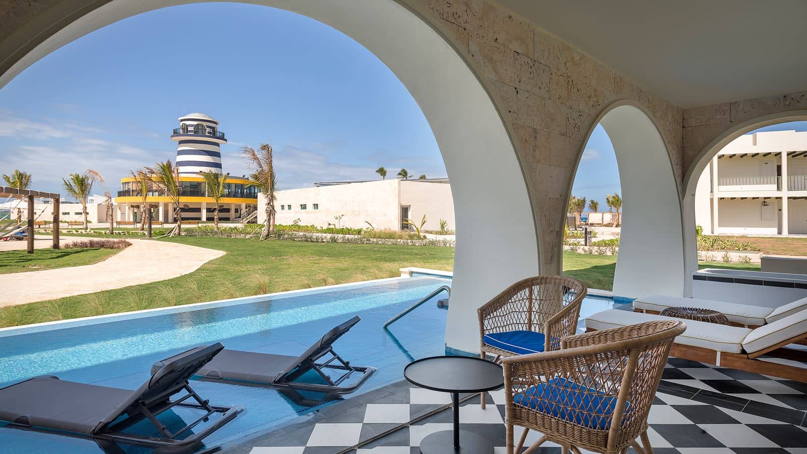 rooms-junior-suite-swim-up