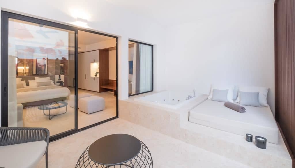 rooms-premium-swim-up