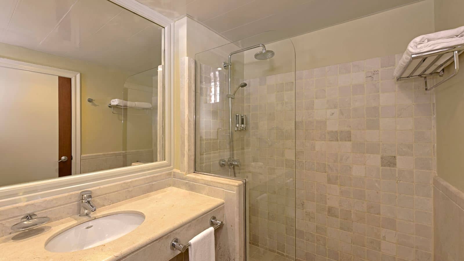 rooms-family-suite