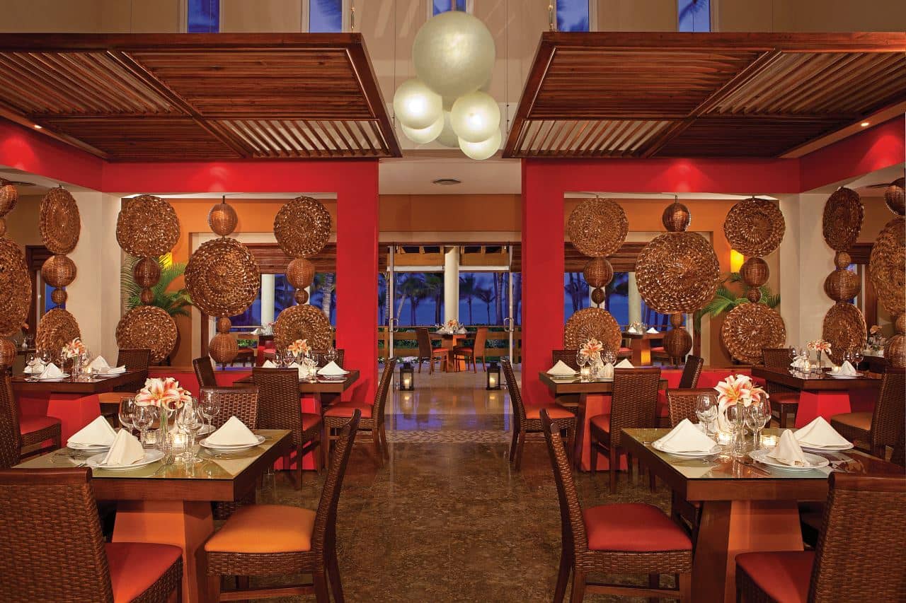 restaurants-world-café