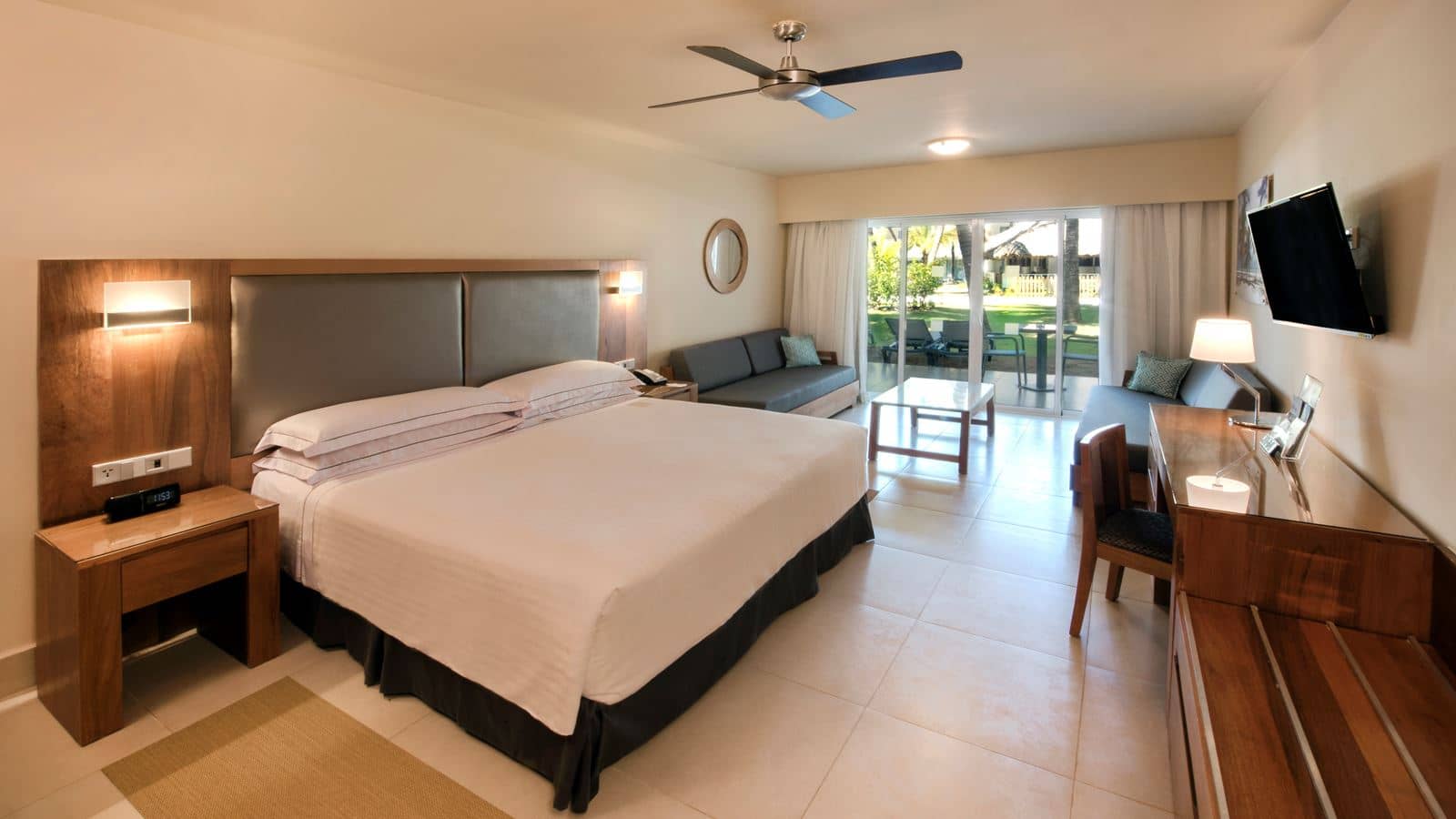 rooms-superior-room