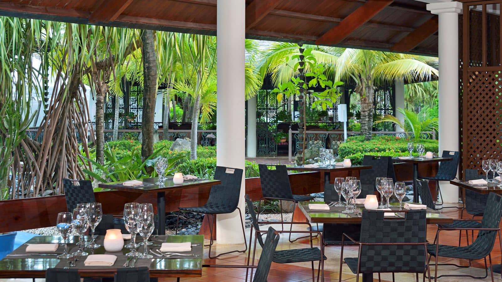 restaurants-naos
