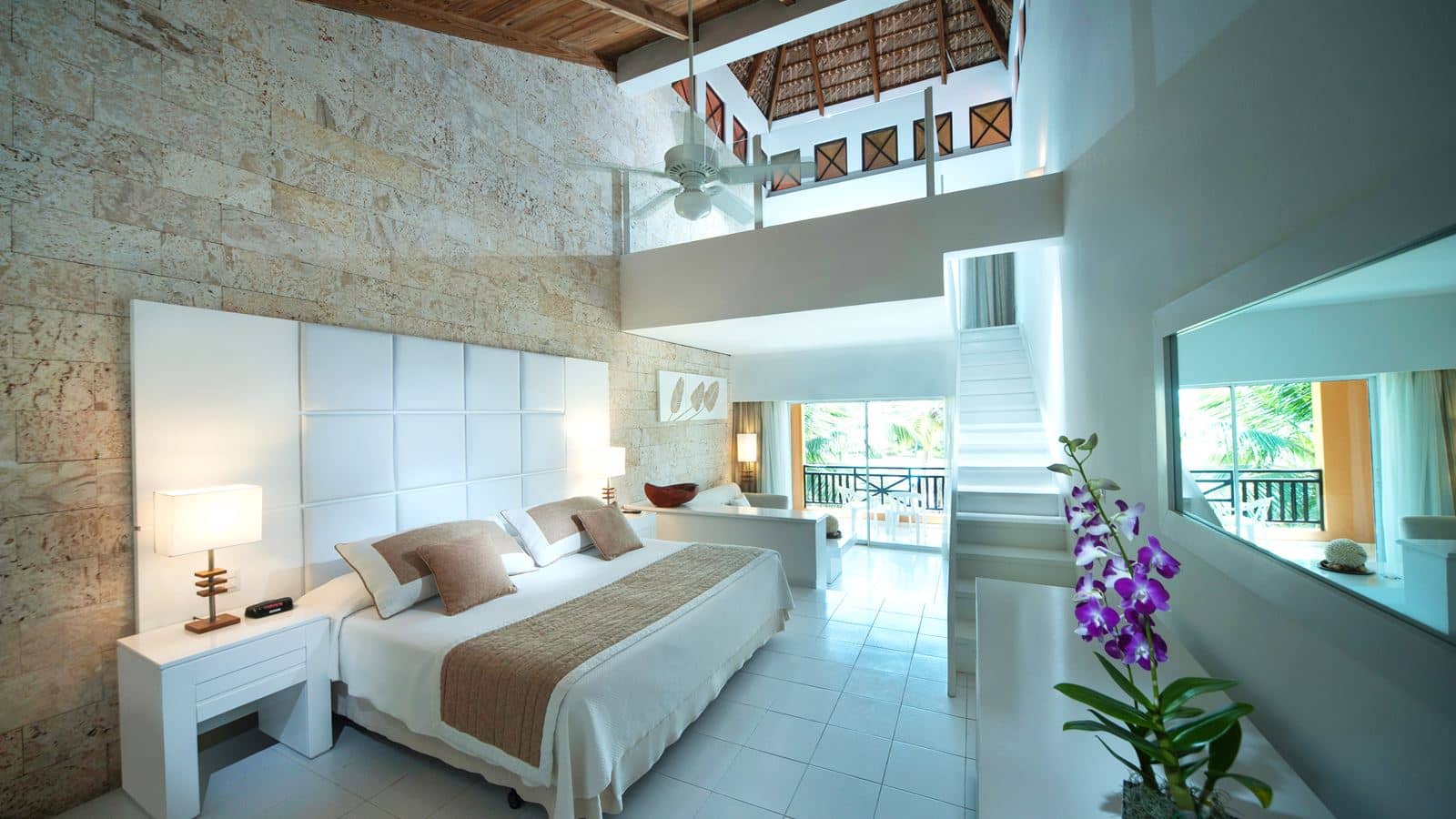 rooms-honeymoon-suite