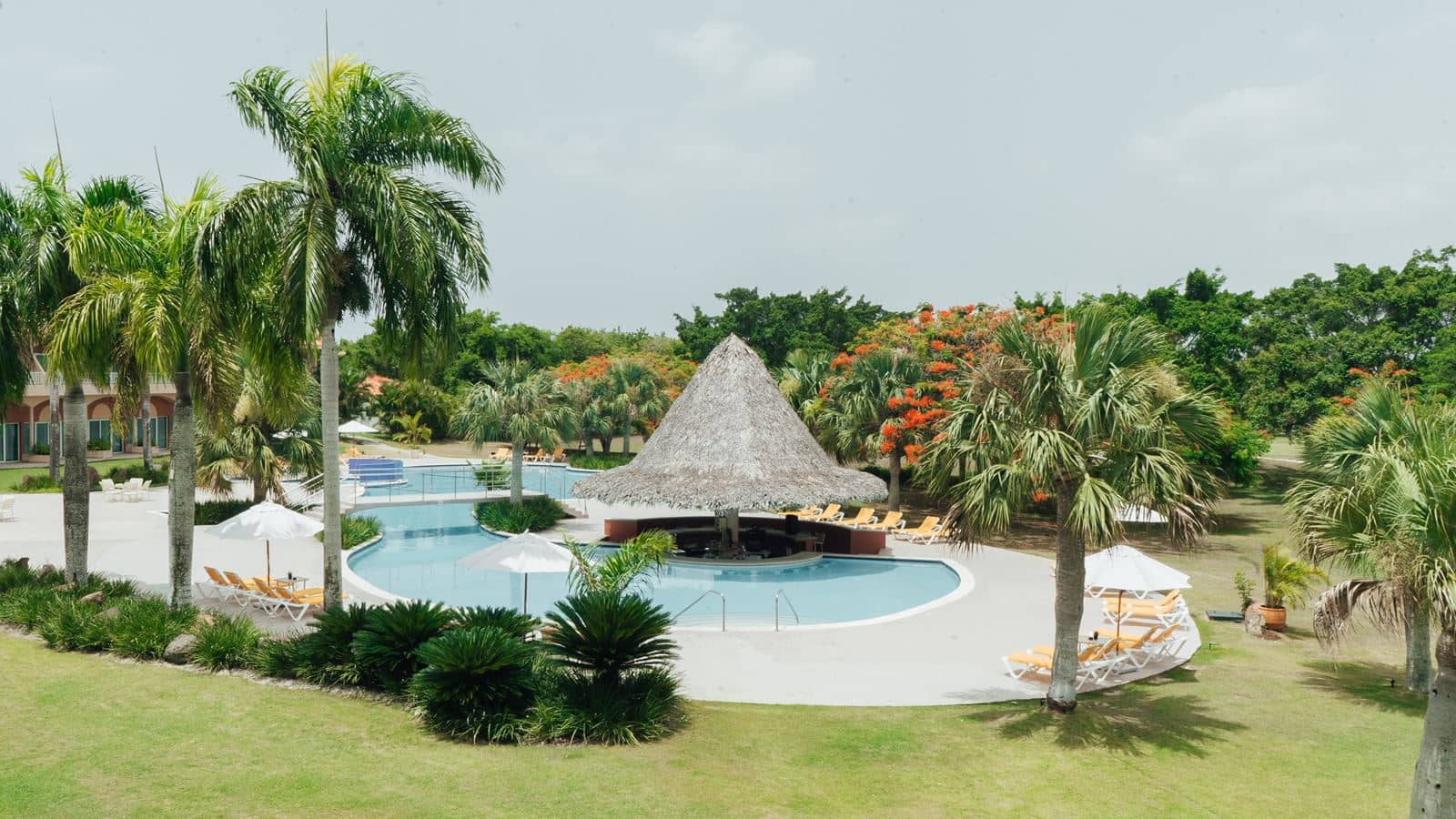 pools-outdoor-pool