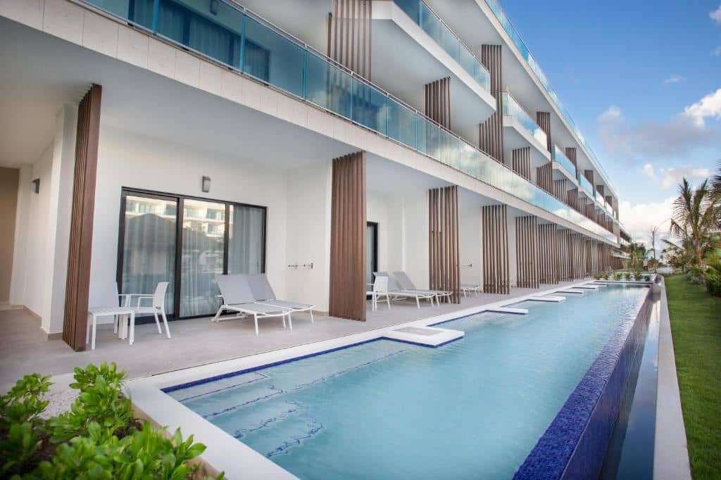 rooms-luxury-swim-out
