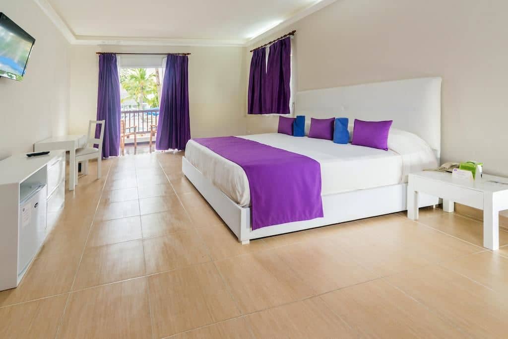 rooms-standard-garden-side
