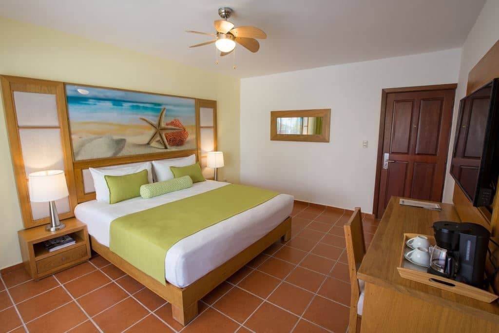 rooms-superior-room