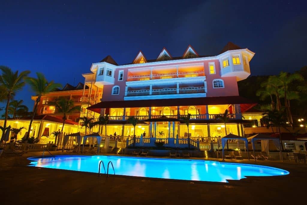 pools-outdoor-pool