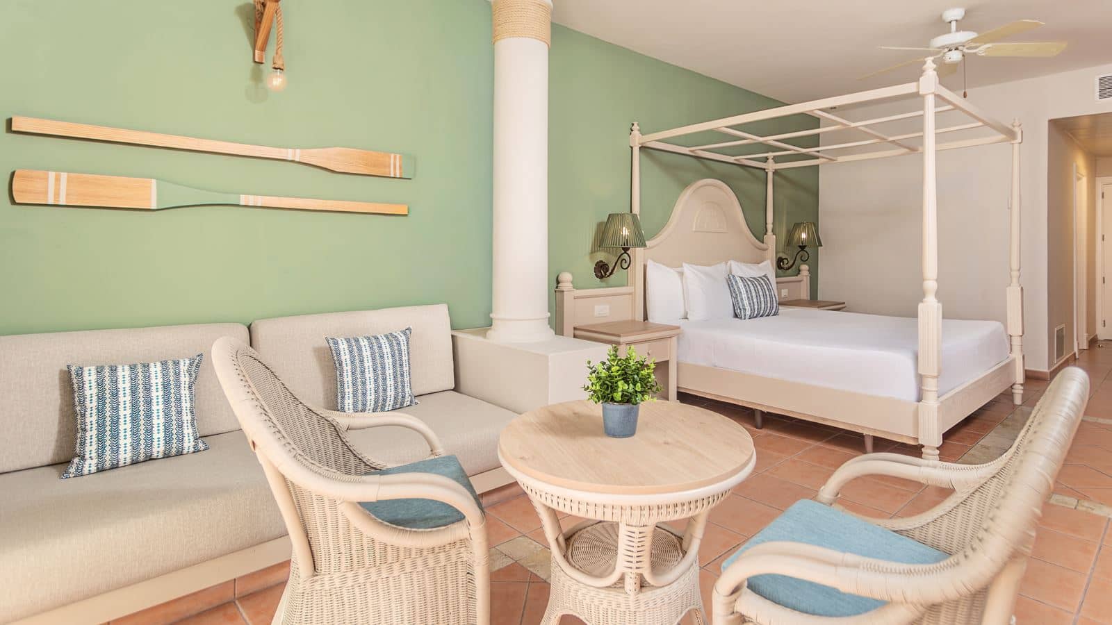 rooms-2-double-beds-deluxe-junior-suite