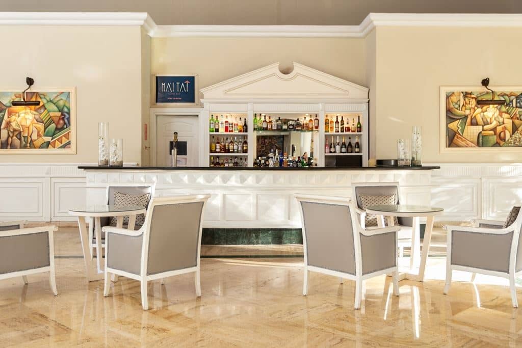 bars-mai-tai-lobby-bar