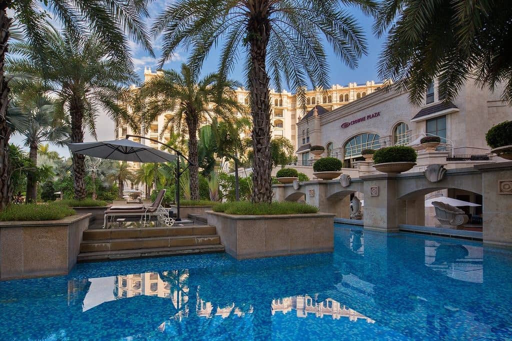 pools-outdoor-pool