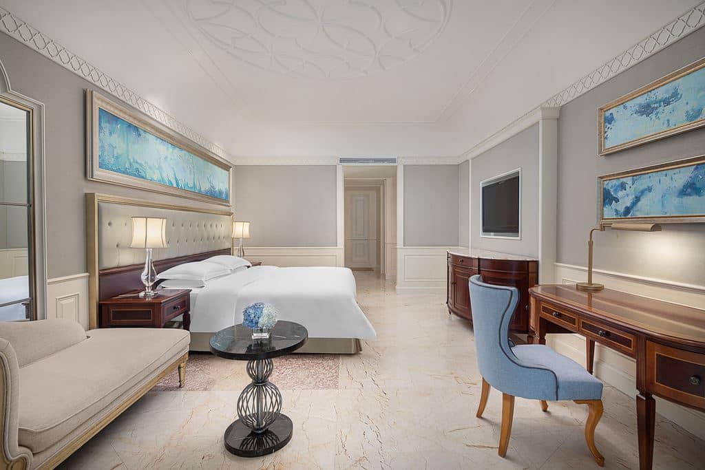rooms-crowne-plaza-standart-sea-view-high-room