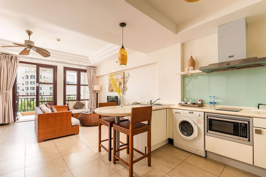 rooms-suite-mountain-view-with-kitchen