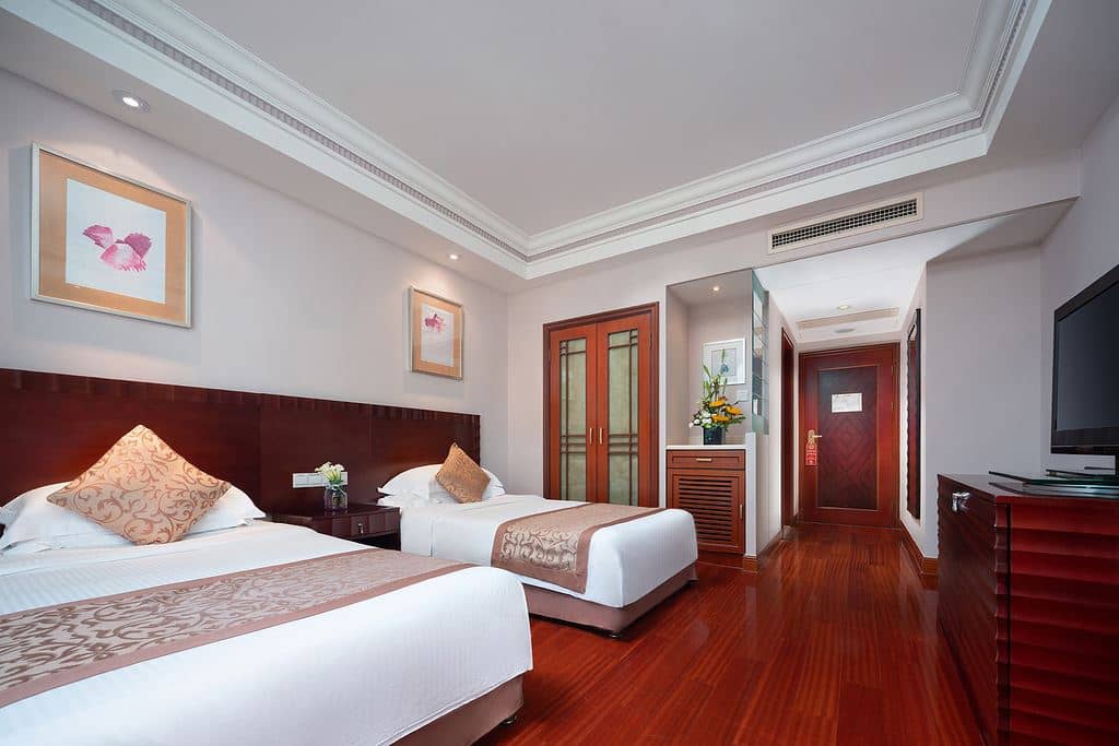 rooms-superior-room