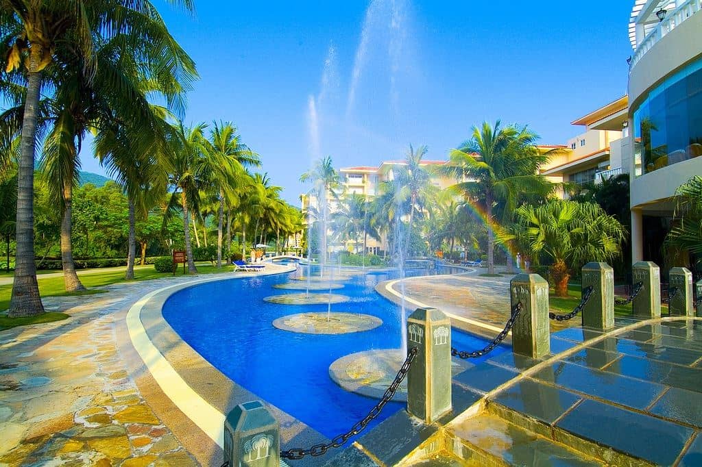 pools-outdoor-pool
