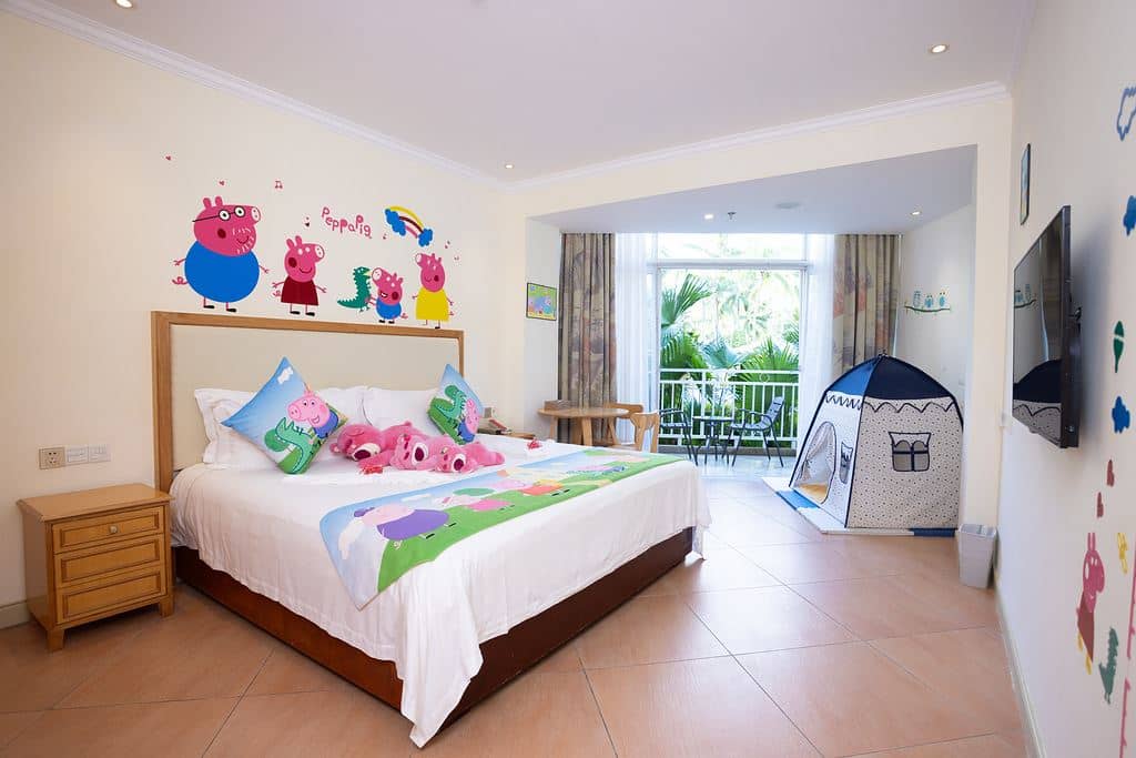 rooms-childrens-theme-room-twin--queen-bed