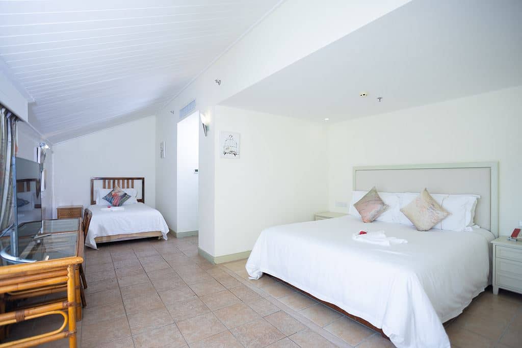 rooms-triple-suite