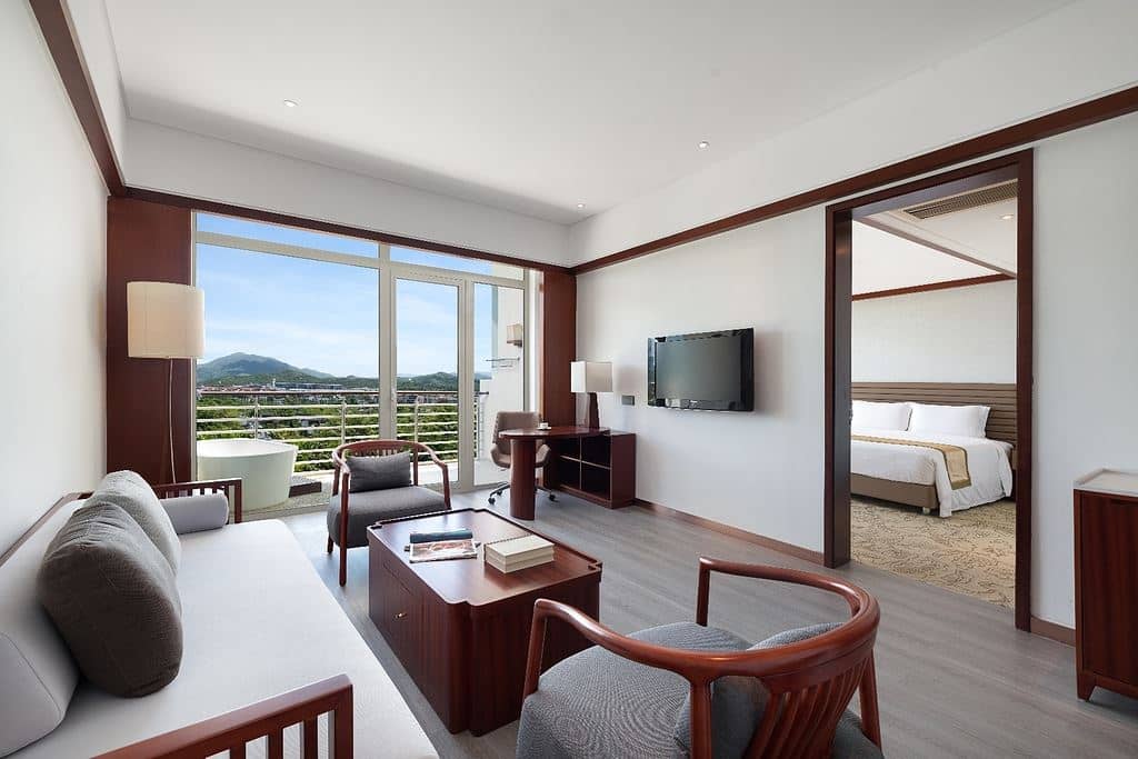 rooms-family-garden-view-room