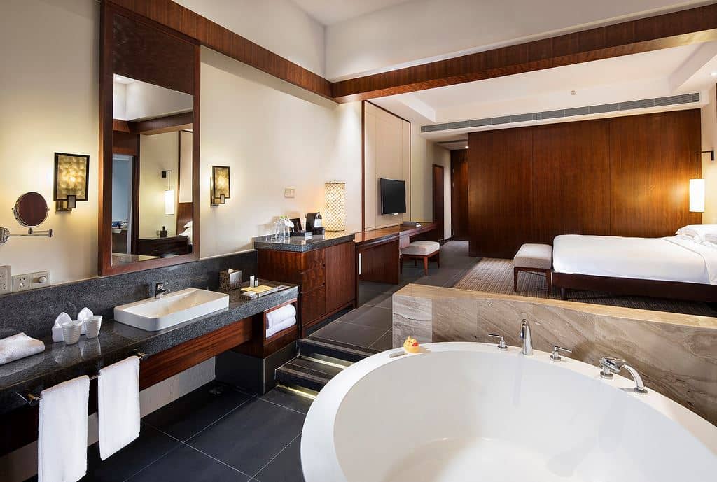rooms-deluxe-ocean-view-family-suite