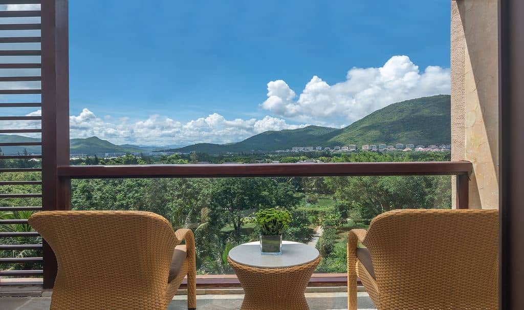 rooms-deluxe-garden-view-room