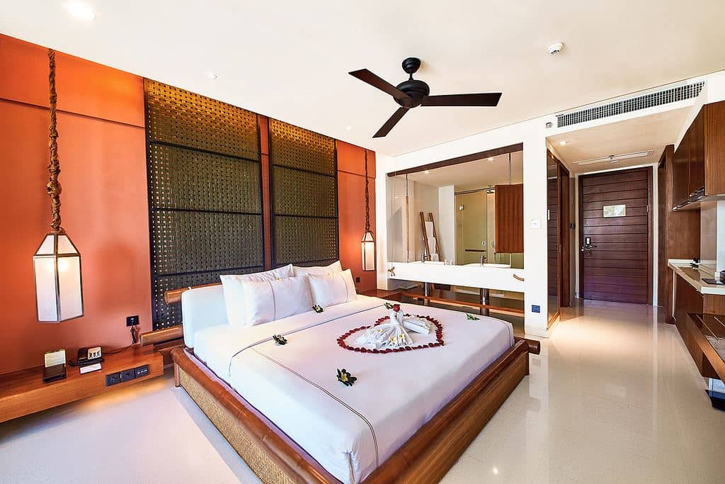 rooms-deluxe-scenic-view