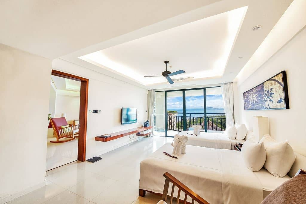 rooms-superior-ocean-view-suite