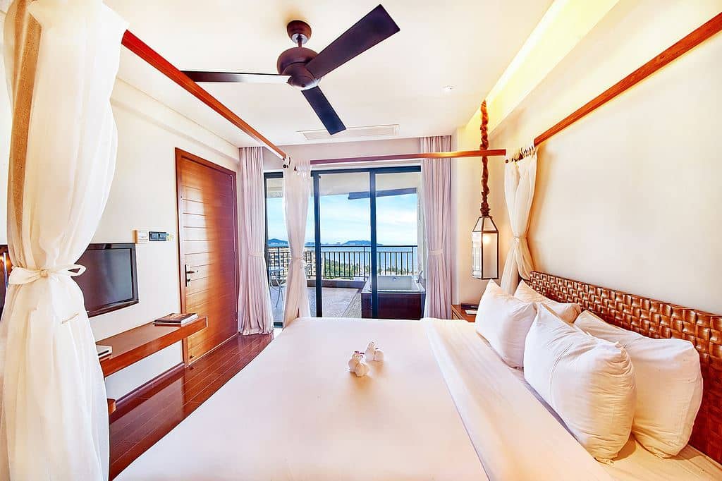 rooms-deluxe-ocean-view-flat