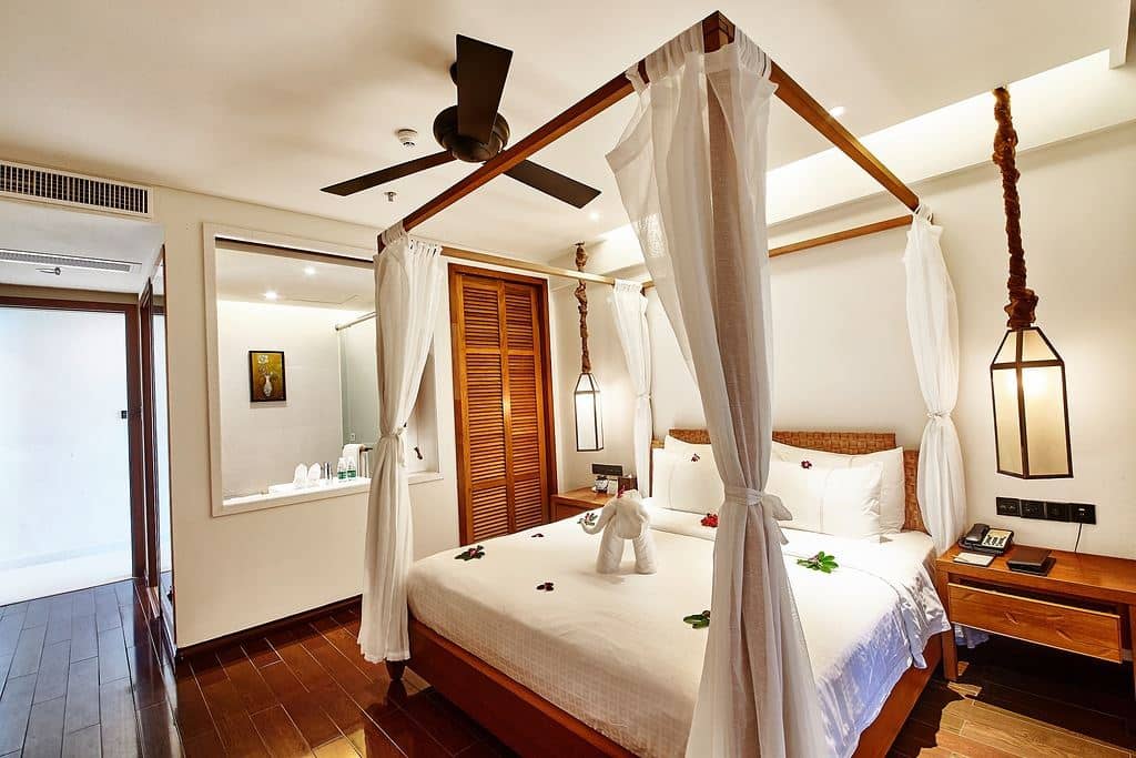 rooms-panoramic-ocean-view-suite