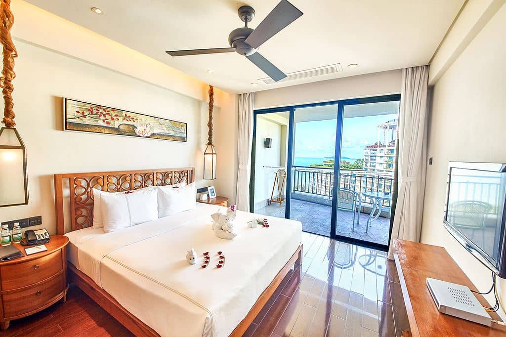 rooms-deluxe-ocean-view-condo