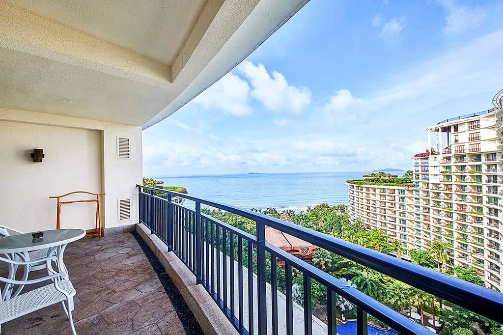 rooms-deluxe-ocean-view-condo
