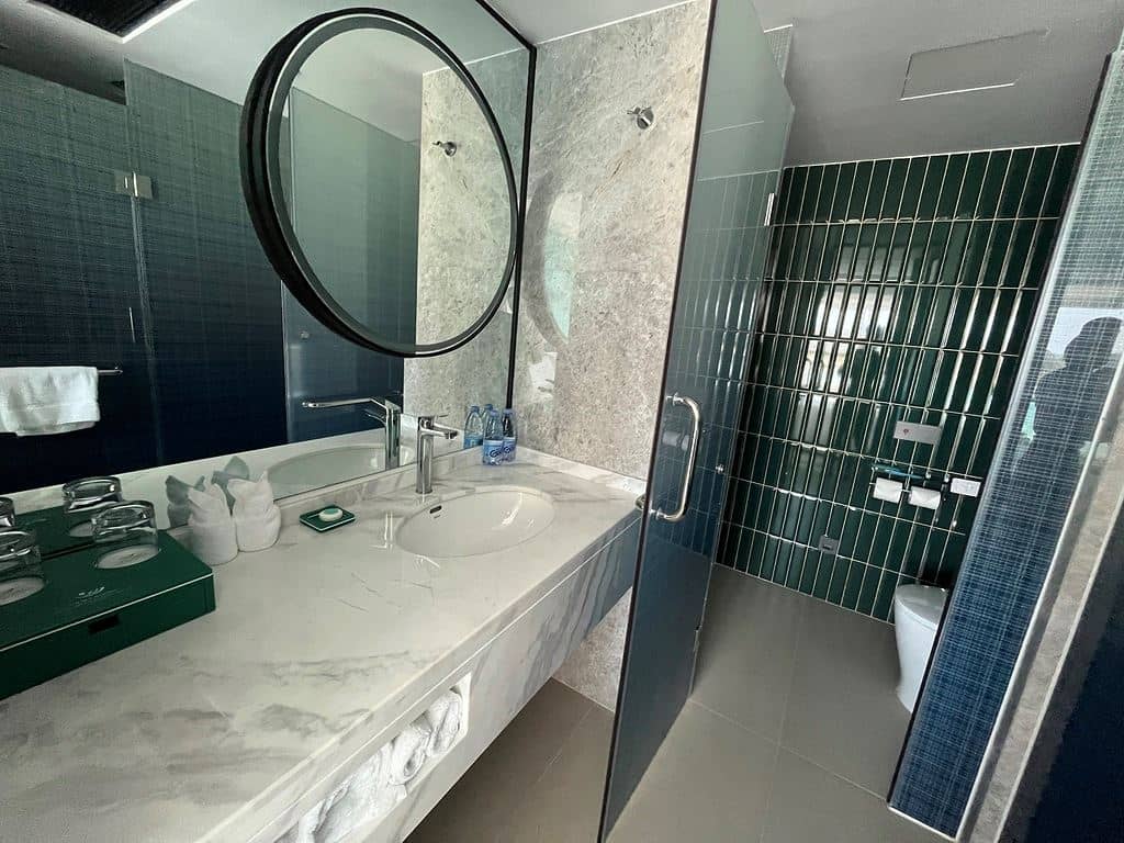 rooms-deluxe-oceanview-open-suite-imax