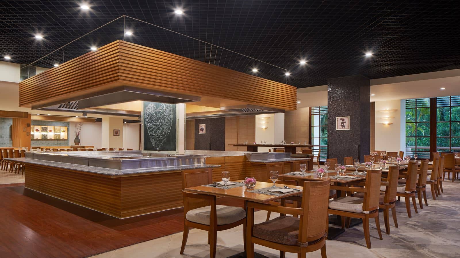 restaurants-restaurants