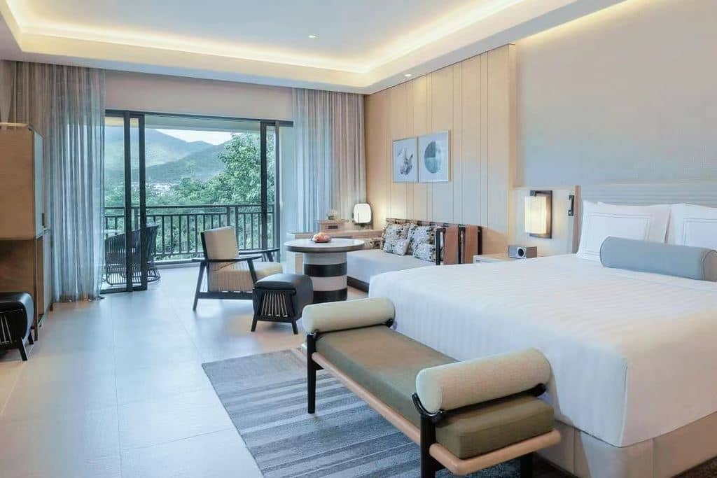 rooms-deluxe-room